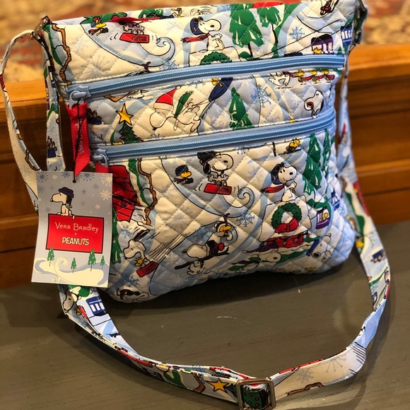 NWT Vera Bradley Peanuts Triple Zip Hipster Crossbody Bag - Picture 3 of 8